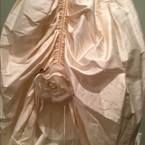 Dress - Picture 5 of 8